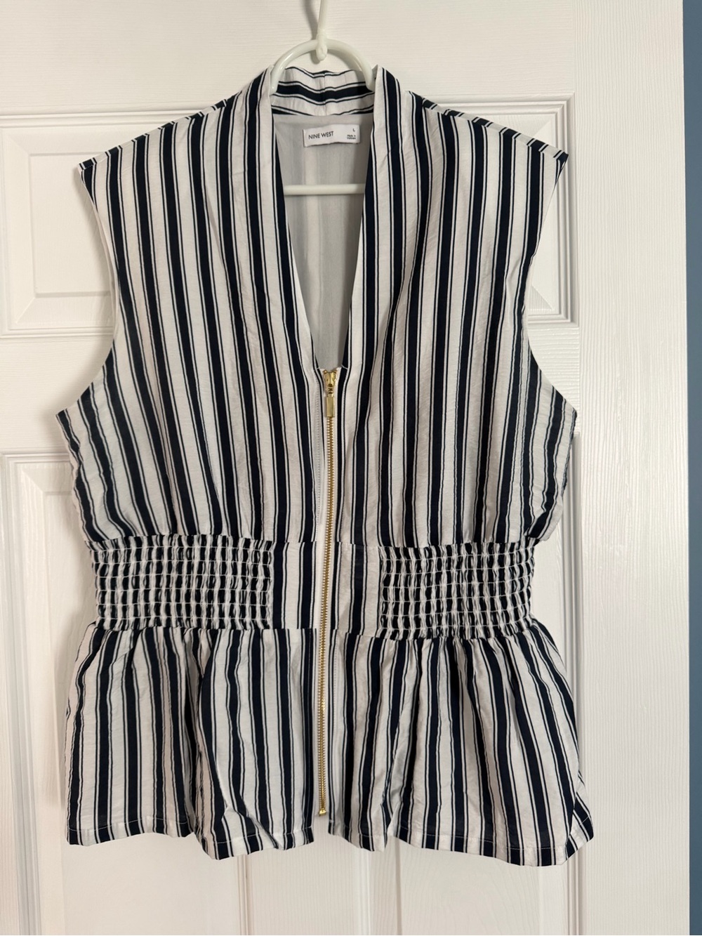 Nine West Navy and White Sleeveless Zip-Up Peplum Top